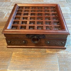 Vintage Wooden Square Jewelry Box🖤